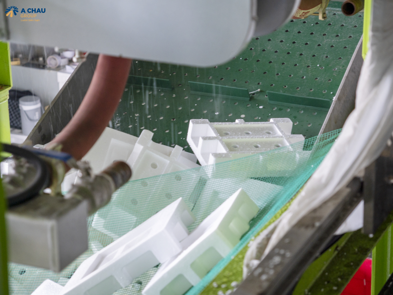 Công ty chuyên gia công xốp xịnh hình theo yêu cầu