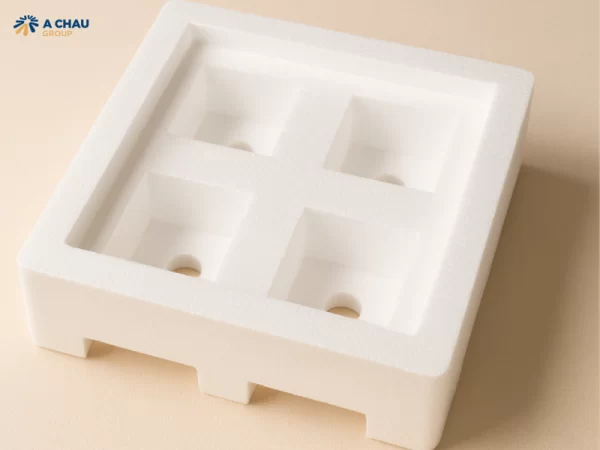 Ưu điểm của khay xốp yến sào là nhẹ dễ vận chuyển